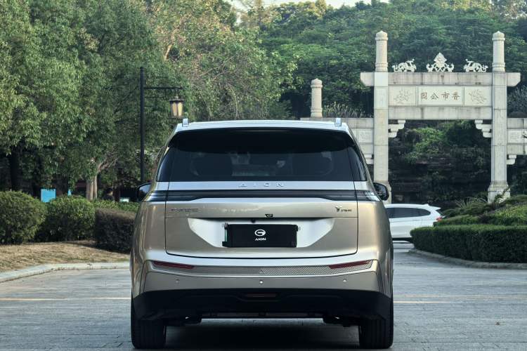 Used AION Y 2023 Plus 510 Smart Edition