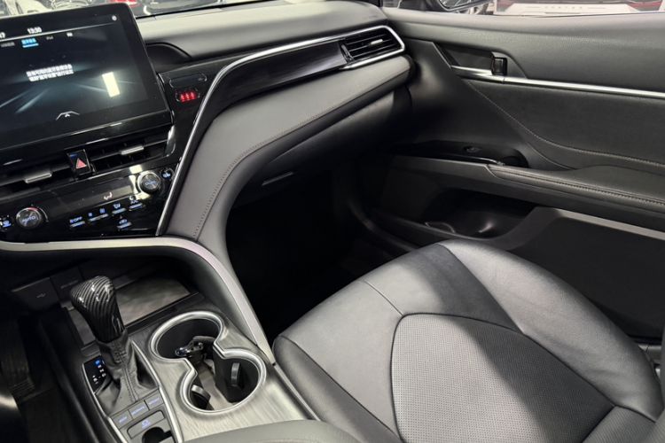 Used Toyota Camry 2021 2.5G Luxury Edition