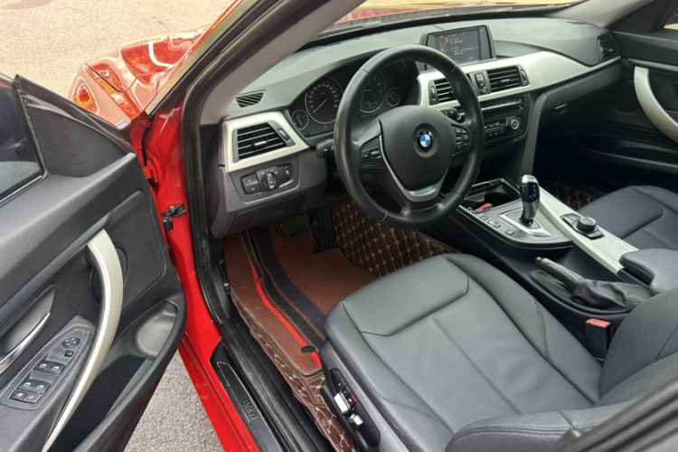 Used BMW 3 Series GT 2014 320i Leading Model

