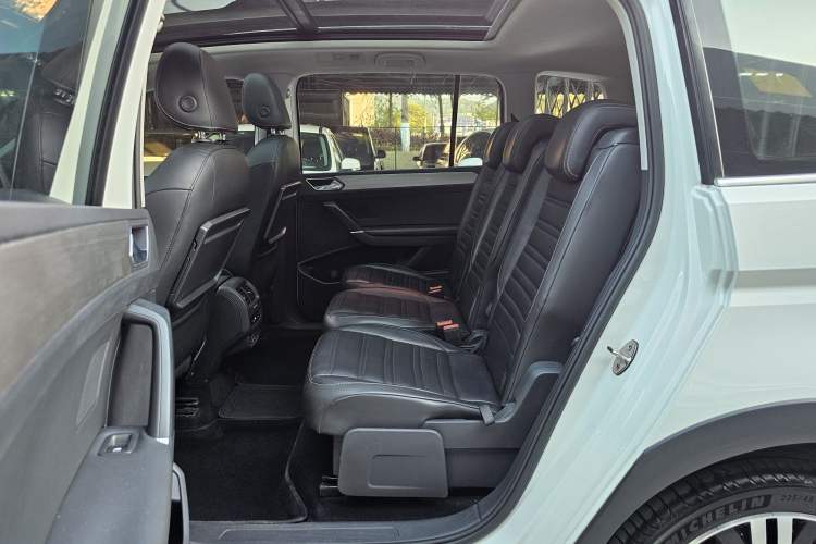 Used Volkswagen Touran 2018 Volkswagen Touran L 280TSI DSG Boundary Edition 7 Seats China V Emission Standard
