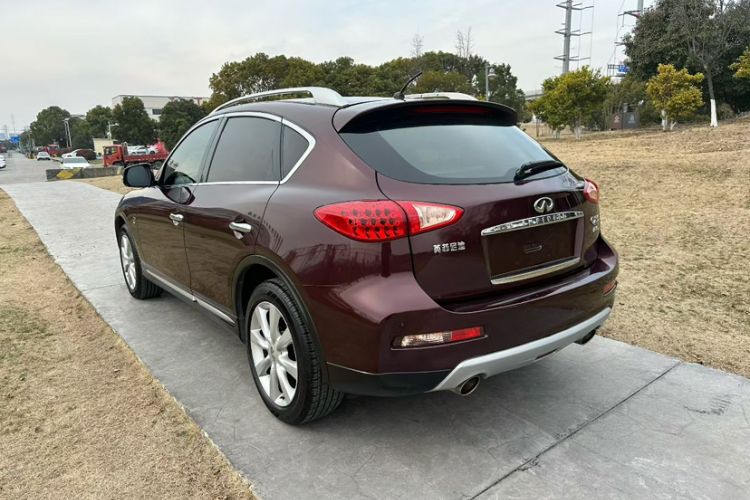 Used Infiniti QX50 2015 2.5L Comfort Edition