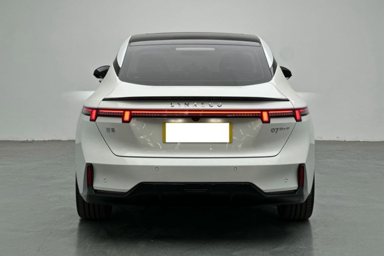 Used Lynk & Co 07 2024 EM-P 126 Long-Range Halo

