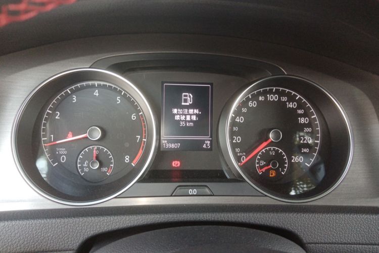 Used Volkswagen Golf 2016 230TSI Manual Comfort Version
