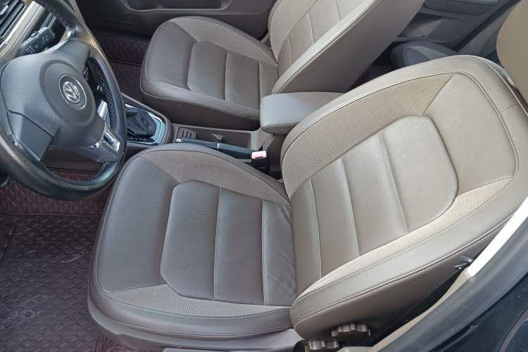 Used Volkswagen Bora 2014 1.6L Automatic Comfort Model
