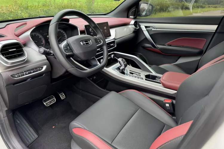 Used Geely Auto Coolray 2020 PRO 260T DCT Light Knight BSG
