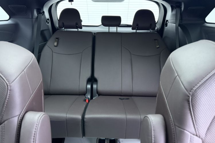 Used Toyota Granvia 2022 2.5L Hybrid Flagship Edition