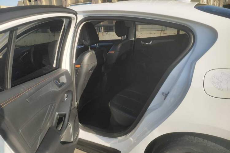 Used Ford Focus 2022 Sedan EcoBoost 180 Automatic Performance Edition
