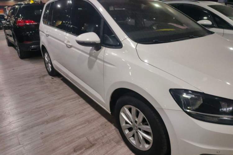 Used Volkswagen Touran 2018 Volkswagen Touran L 280TSI DSG Comfort Edition 7 Seats China V Emission Standard
