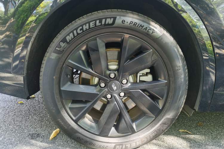 Used Li Auto L8 2023 Pro Model
