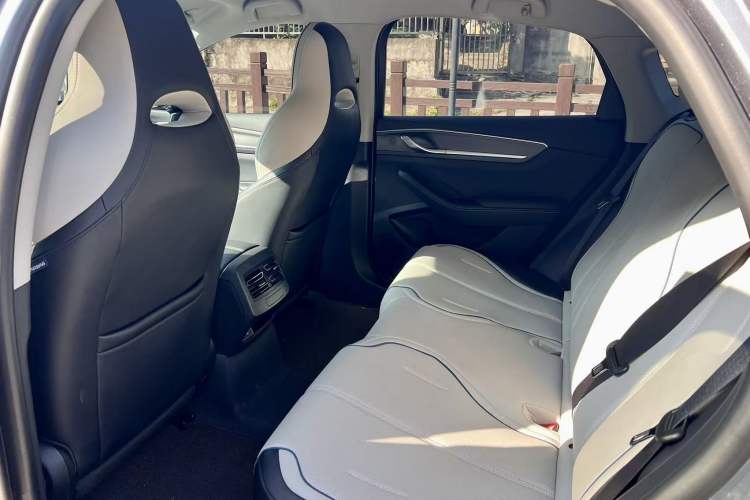 Used BYD Destroyer 05 2024 HONOR Edition DM-i 55KM Luxury Model
