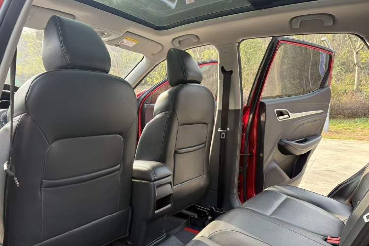 Used MG ZS 2018 1.5L Automatic Luxury Edition China V Standard
