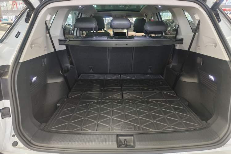 Used Volkswagen ID.6 X 2023 Upgraded Model Pure Long-Range Version
