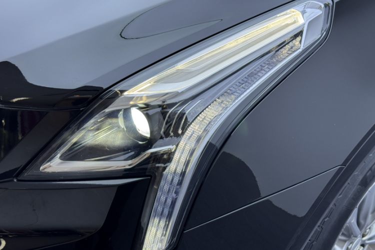 Used Cadillac XT5 2022 2.0T Two-Wheel Drive Luxury Version