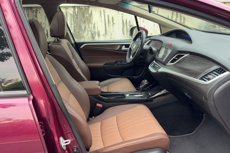 Used Honda Jade 2017 210TURBO CVT Luxury Edition 6 Seats
