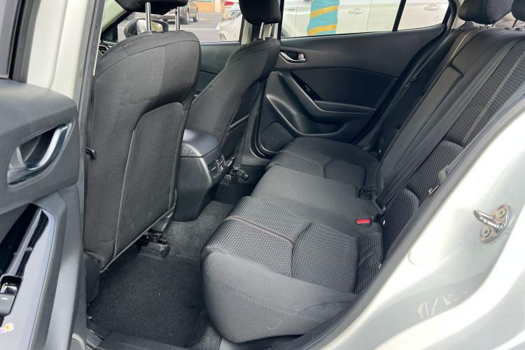 Used Mazda Mazda 3 Axela 2017 Sedan 1.5L Automatic Luxury Model Emission Standard China V