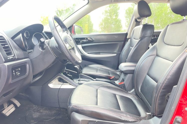 Used Changan CS35 2014 1.6L Automatic Luxury Model China IV Standard