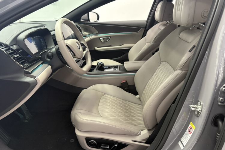 Used BYD Han 2025 EV with 701 km of Laser Radar-Enabled Intelligent Driving