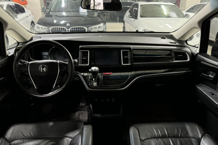 Used Honda Elysion 2019 2.0L Hybrid Luxury Edition
