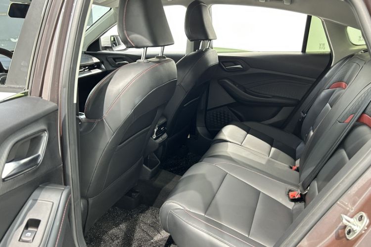 Used MG 5 2021 300TGI DCT Elegant Luxury Edition
