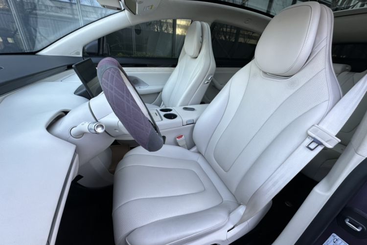 Used Hima Luxeed R7 2024 All-Electric 667 km Max
