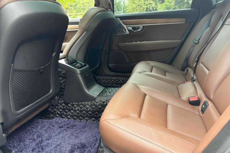 Used Volvo S90 New Energy 2021 T8 eDrive Hybrid Zhiyi Luxury Edition
