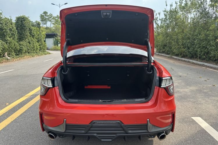 Used Lynk & Co 03 2020 1.5TD DCT JingPro Edition
