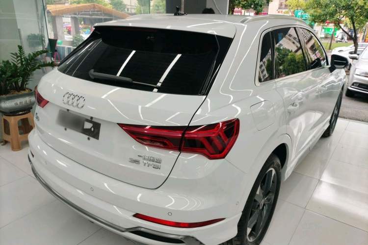 Used Audi Q3 2023 35 TFSI Fashion Dynamic Model (1.4T)
