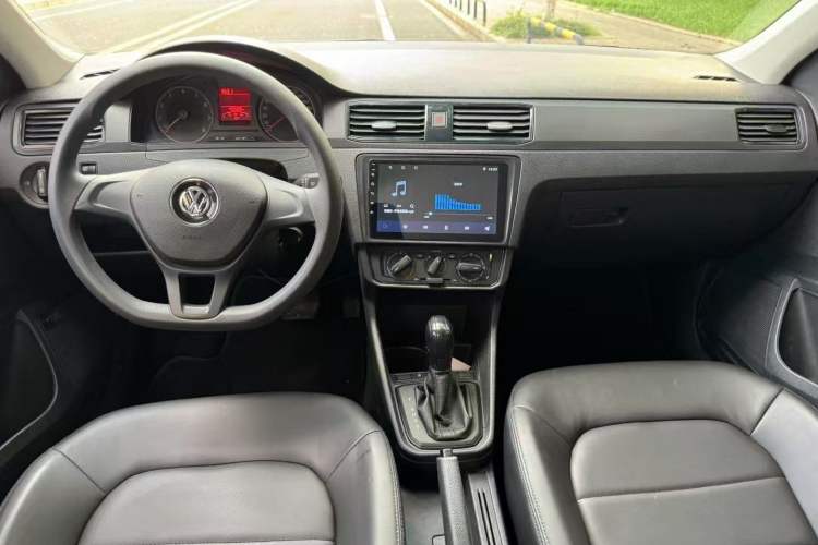 Used Volkswagen Santana 2021 1.5L Automatic Fashion Edition
