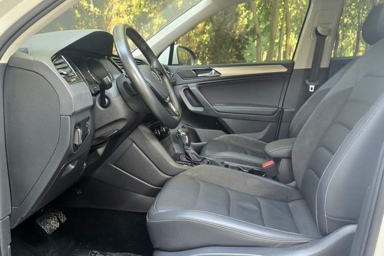 Used Volkswagen Tharu 2024 300TSI Two-Wheel-Drive Moonlight Edition
