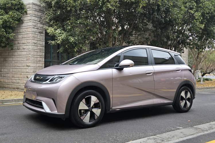 Used BYD Dolphin 2023 420 km Fashion Edition