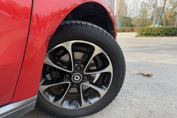 Used  forfour 2016 1.0L 52 kW Passion Edition
