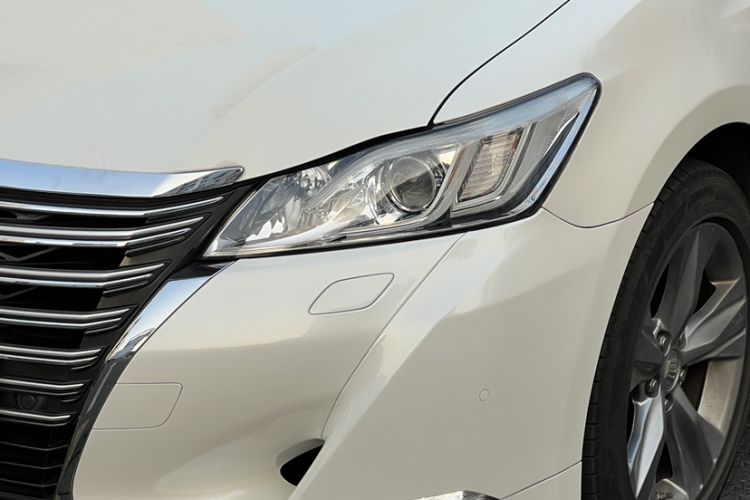 Used Toyota Crown 2015 2.0T Fashion Edition
