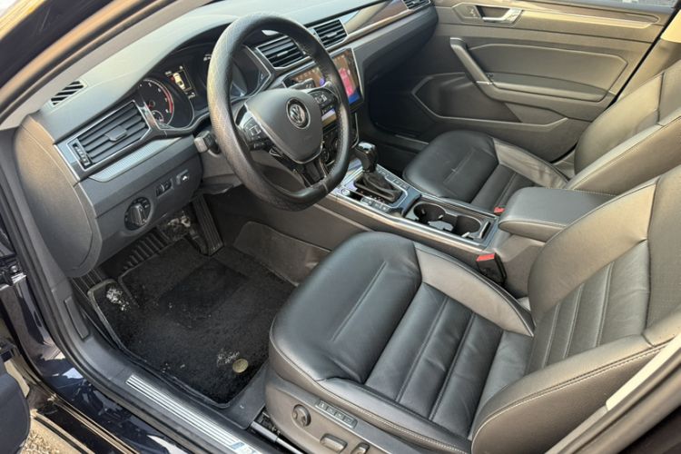 Used Volkswagen Passat 2017 330TSI DSG Prestige Edition
