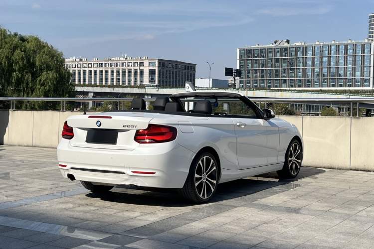 Used BMW 2 Series 2019 225i Convertible Coupe Sports Design Package

