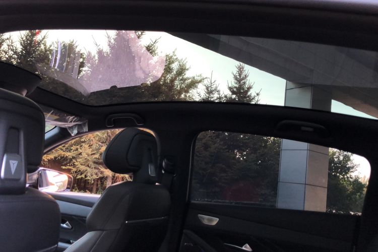 Used  SL03 2023 200Max Range-Extended Version
