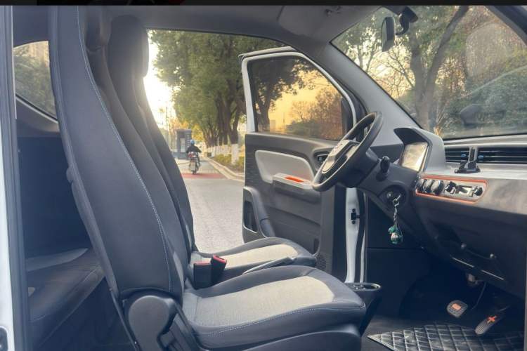 Used Wuling Hongguang MINIEV 2020 Enjoyment Model Lithium Iron Phosphate
