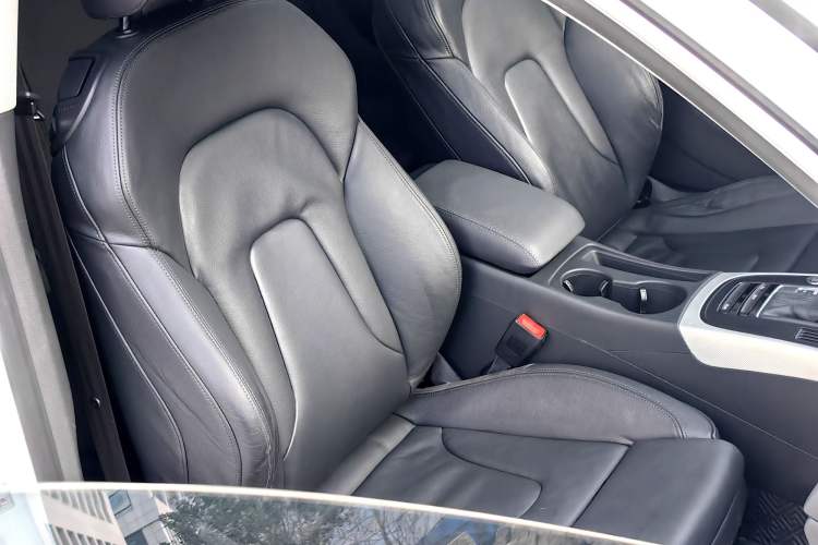 Used Audi A5 2016 Facelift Coupe 45 TFSI Comfort Version
