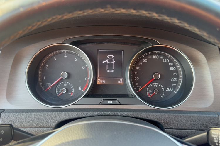 Used Volkswagen Golf 2016 1.6L Automatic Comfort Model
