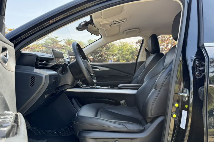 Used Wuling Xingguang 2023 150 Advanced Edition
