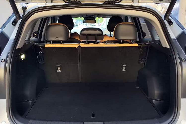 Used Geely Auto FX11 2023 1.5TD DCT Prestige Edition
