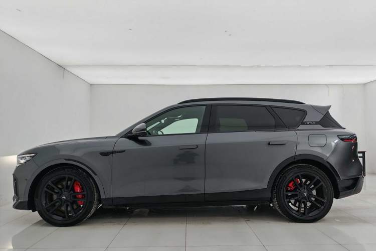 Used VOYAH FREE 2025 318 259 km All-Wheel-Drive Exploration Edition
