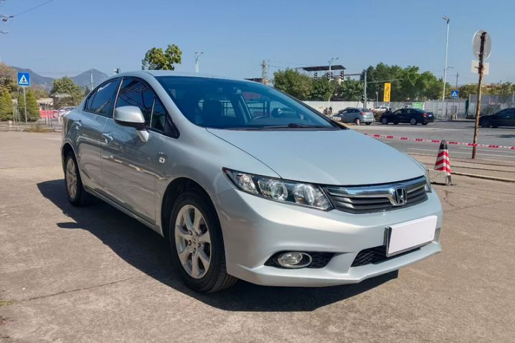 Used Honda Civic 2013 10th Anniversary 1.8L Automatic Comfort Version
