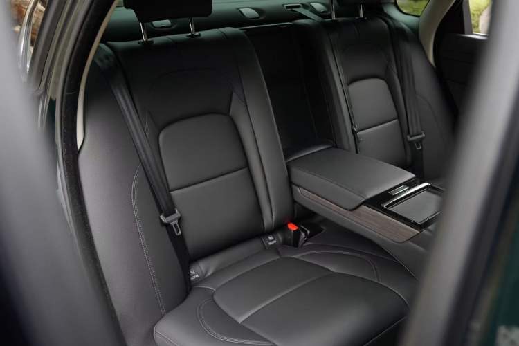 Used Jaguar XFL 2023 XFL 2.0T P200 Two-Wheel-Drive Elite Luxury Edition
