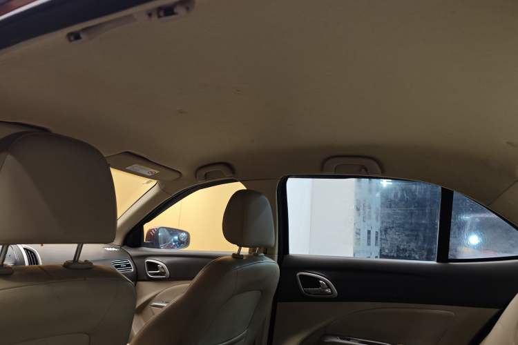 Used Baojun 630 2014 1.5L automatic comfort version
