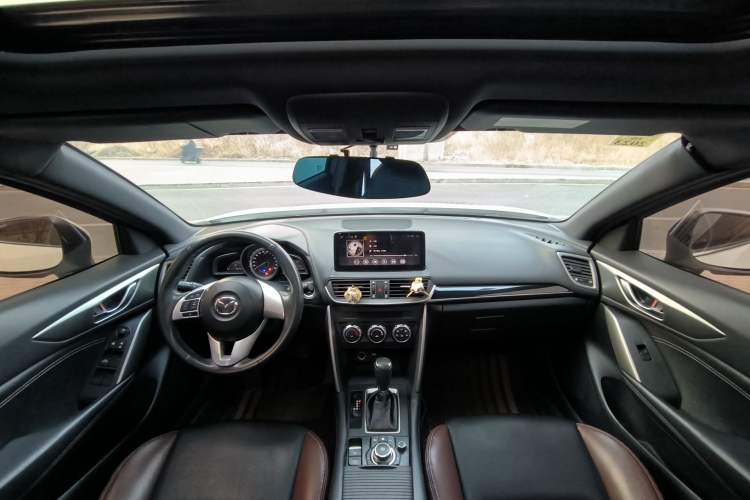 Used Mazda CX-4 2016 2.0L Automatic 2WD Blue Sky Dynamic Edition
