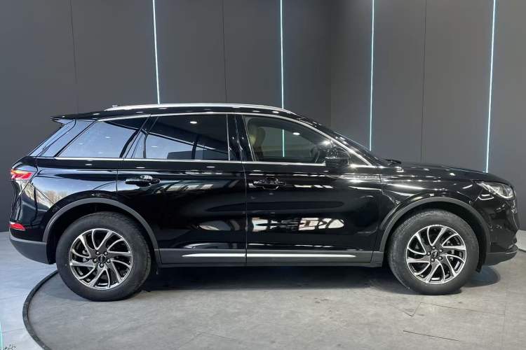 Used Lincoln Corsair 2021 2.0T Two-Wheel-Drive Luxury Edition