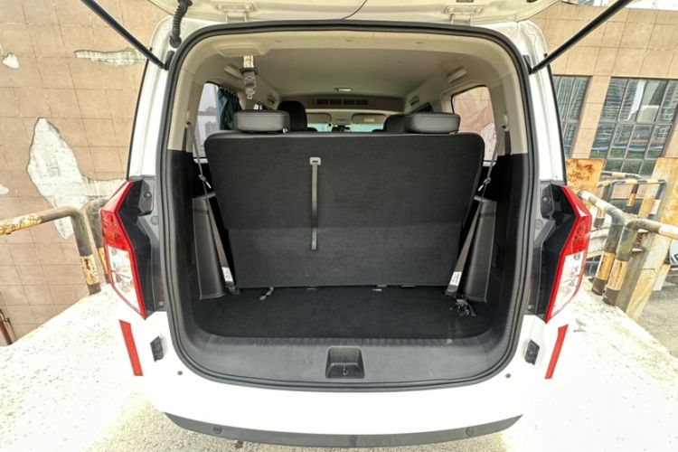 Used Wuling Hongguang PLUS 2020 1.5T Manual Commercial Vehicle 7 Seats
