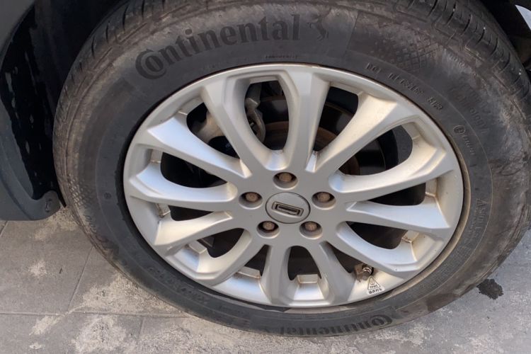 Used Qoros 3 2017 Urban SUV 1.6T Automatic Zhiyue Model
