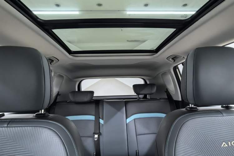 Used AION Y 2023 Younger Star Edition
