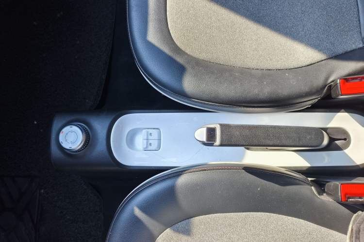 Used Wuling Hongguang MINIEV 2022 GAMEBOY 200km Play Edition with Lithium Iron Phosphate